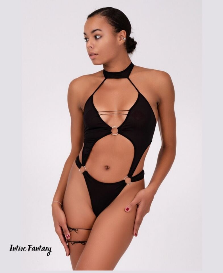 Intive Fantasy Siyah Derin Dekolteli Arkası String Kesim Fantezi Babydoll/Gecelik Intive Fantasy Siyah Derin Dekolteli Arkası String Kesim Fantezi Babydoll/Gecelik