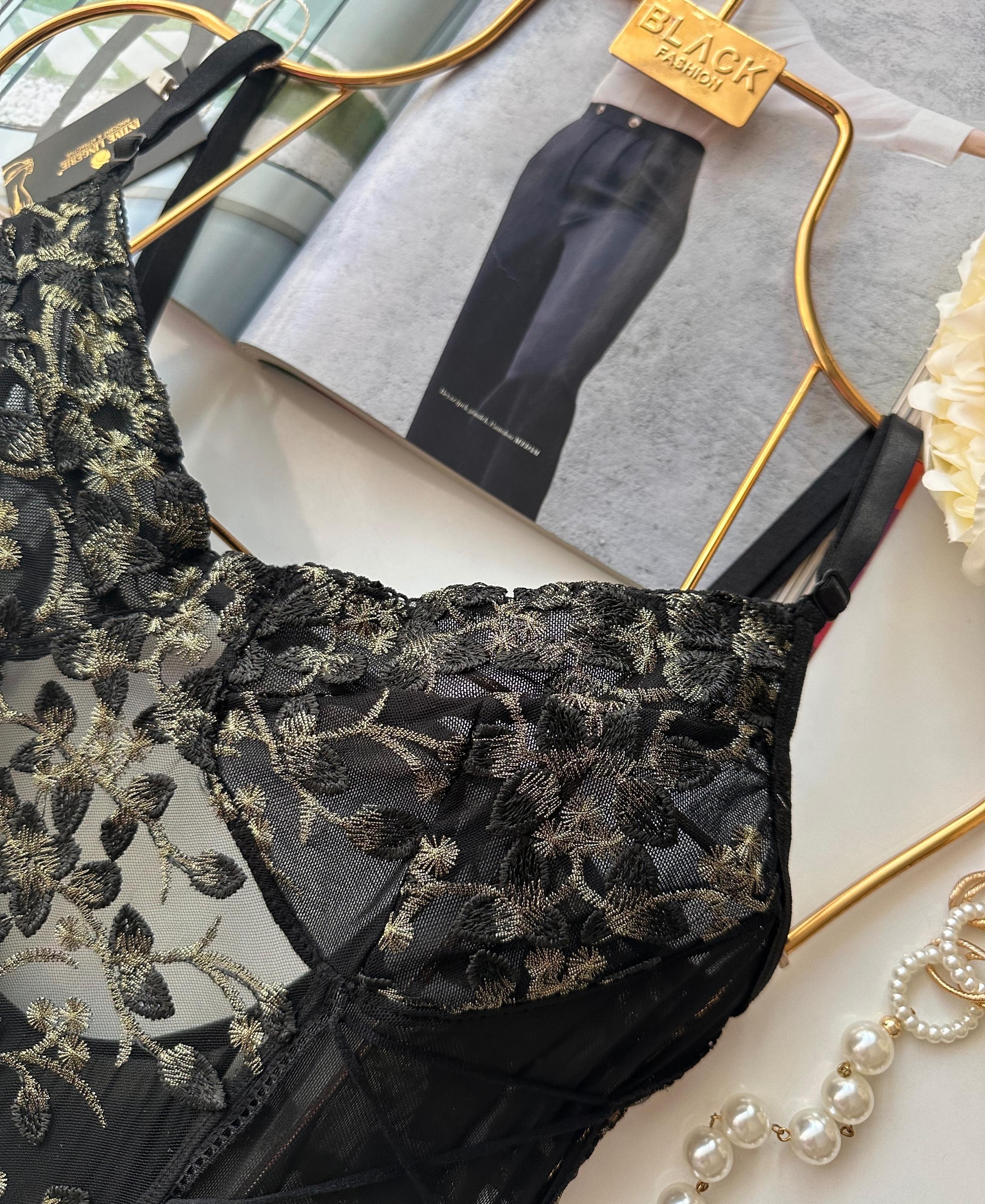 Blair New Siyah Gold Siyah İşlemeli İthal Çıtçıtlı Bodysuit Siyah/Gold - L