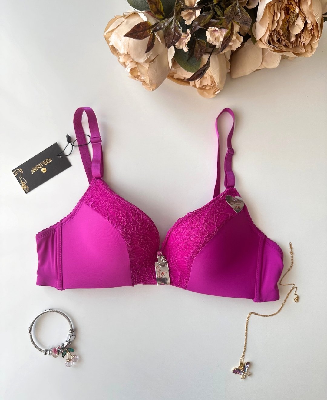 Fuşya Dantelli Dekoltesi Dantel Detaylı Kaplı Balenli Hafif Destekli Sütyen (Intive Limited) Fuşya - 85B