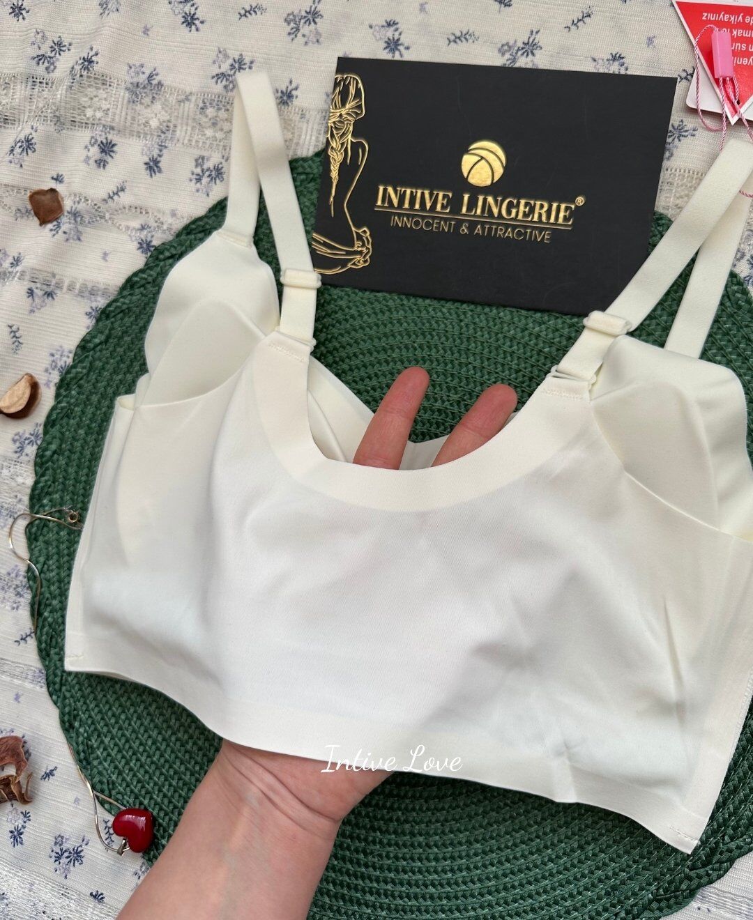 Intive PureForm Balensiz Dikişsiz Kopçasız Dokulu Seamless Bralet Sütyen (5 Renk) Ekru - M/L