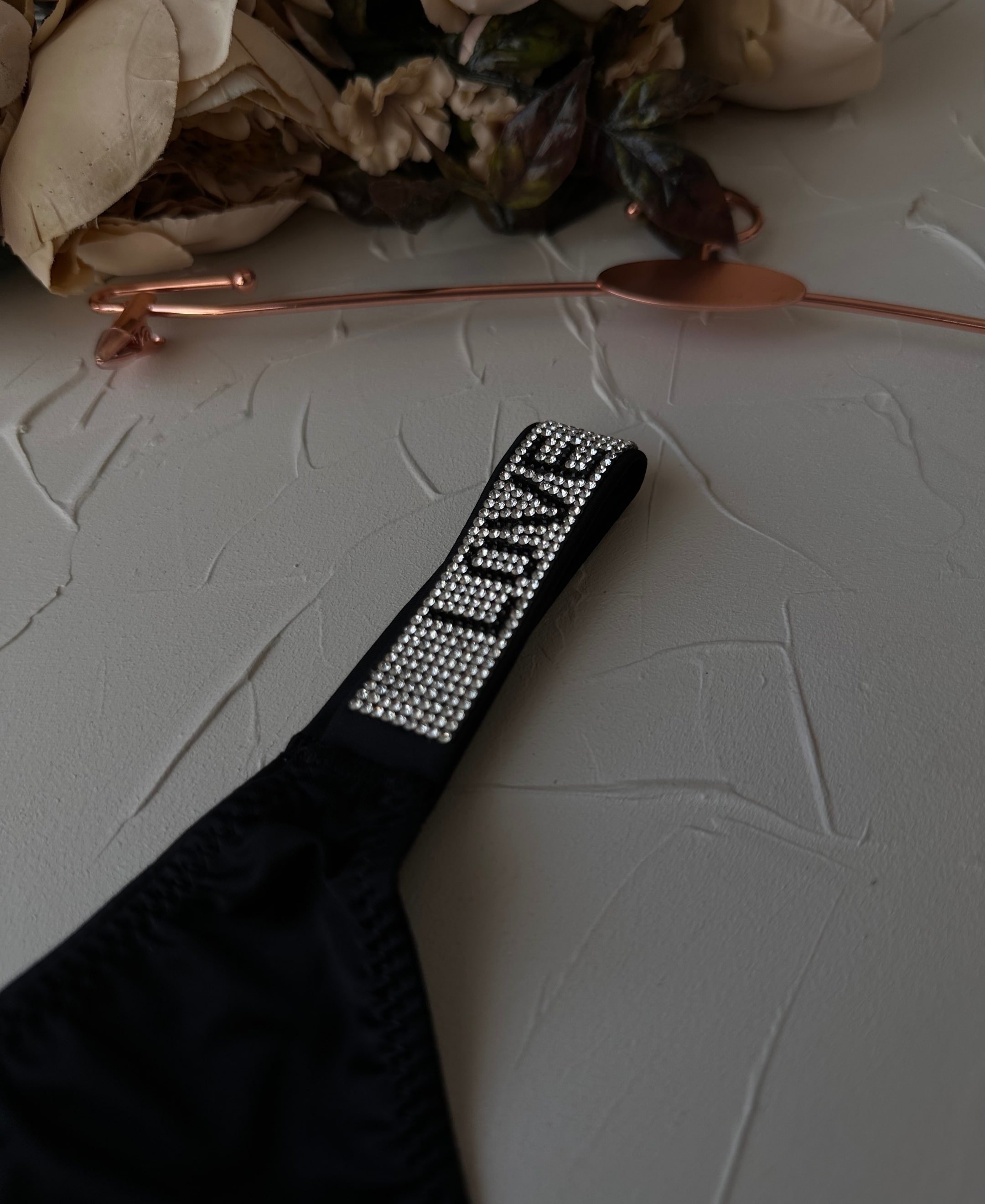 Doja Yoğun Taşlı Love Secret Yazılı Ağı Pamuklu İthal Saten Tanga Siyah - L