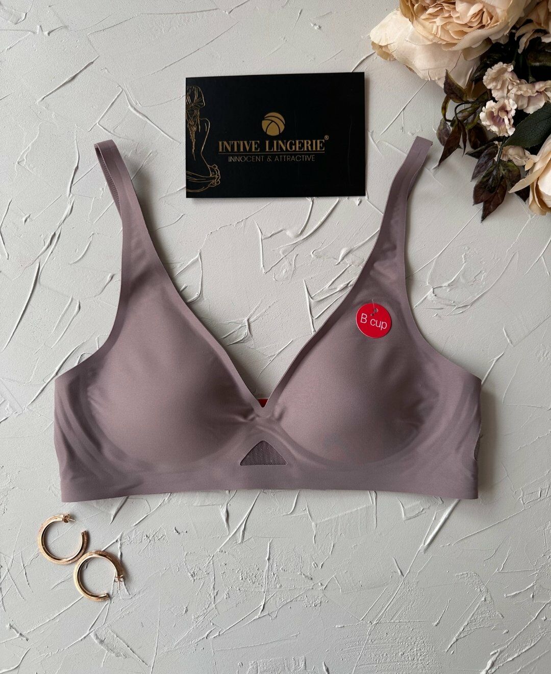 Eleanor Önü ve Yanı Dantel Detaylı Dikişsiz Lazer Kesim İnce Askılı V Yaka Hafif Destekli Sütyen Vizon - 80B