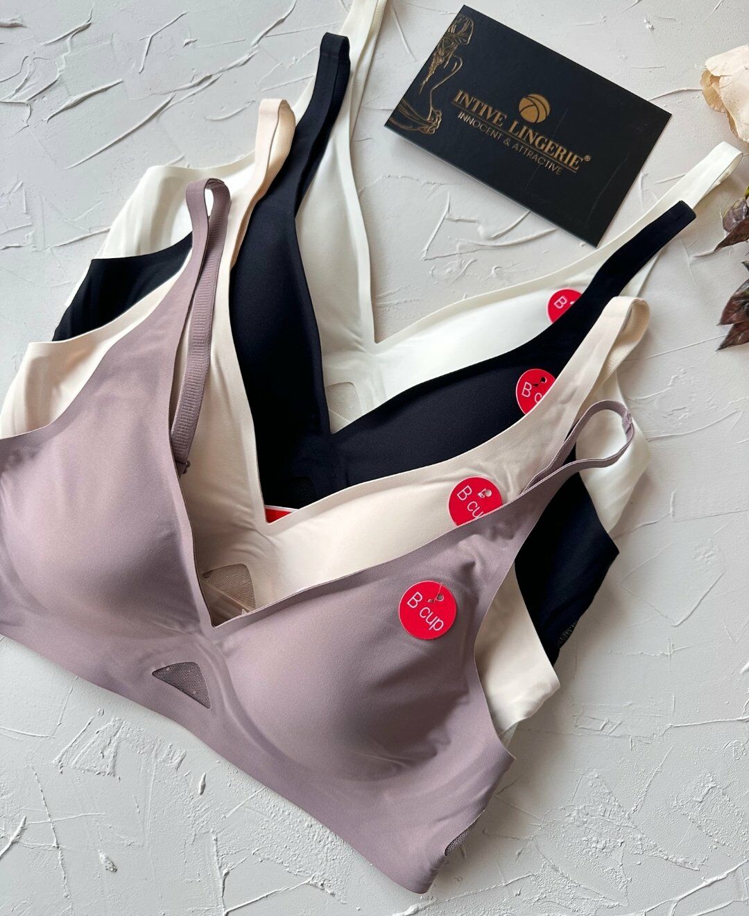 Eleanor Önü ve Yanı Dantel Detaylı Dikişsiz Lazer Kesim İnce Askılı V Yaka Hafif Destekli Sütyen Vizon - 80B