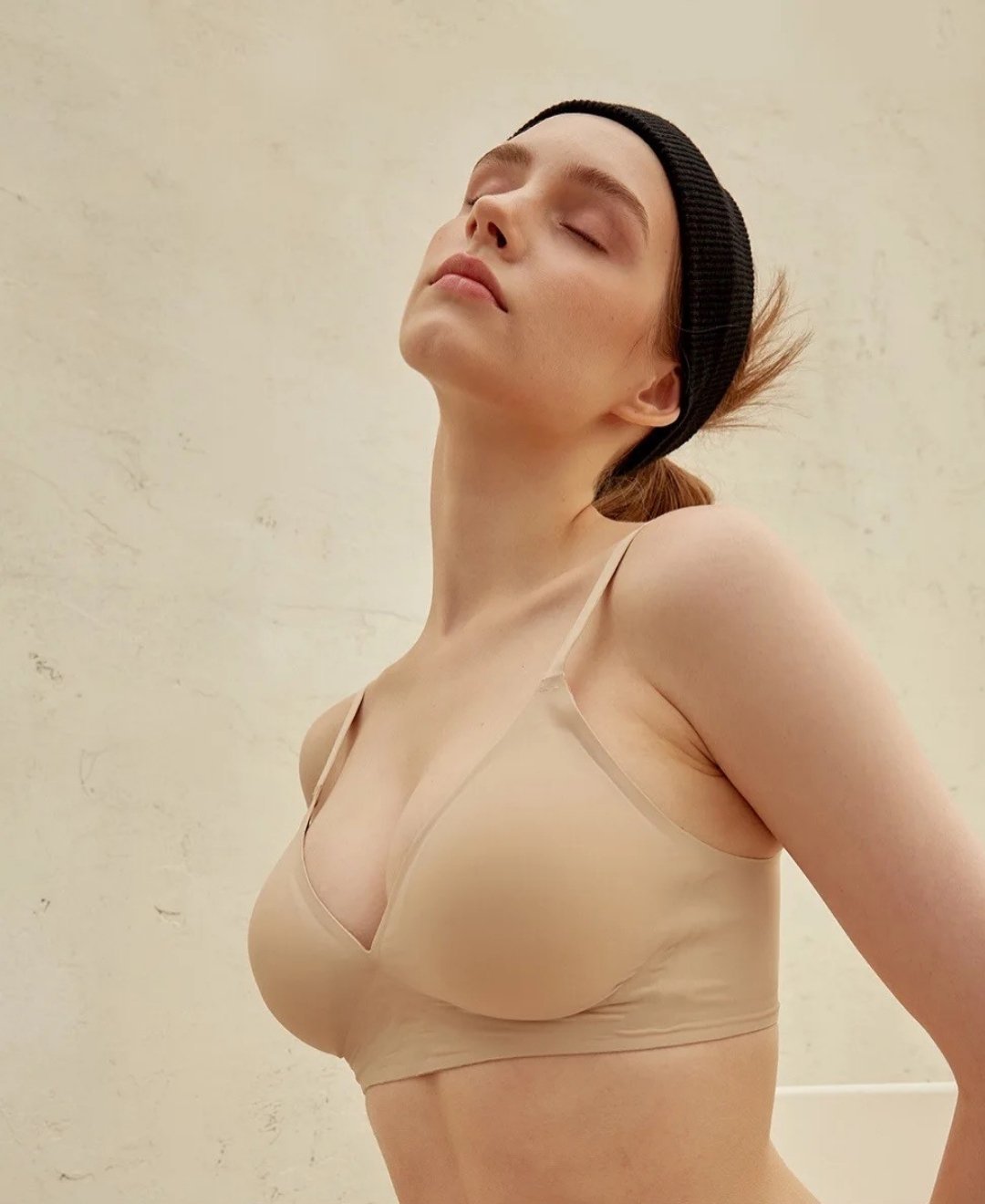 Carma İthal Balensiz Dikişsiz İce-Silk Yarı Push-up İnce Askılı Sütyen Bej - S