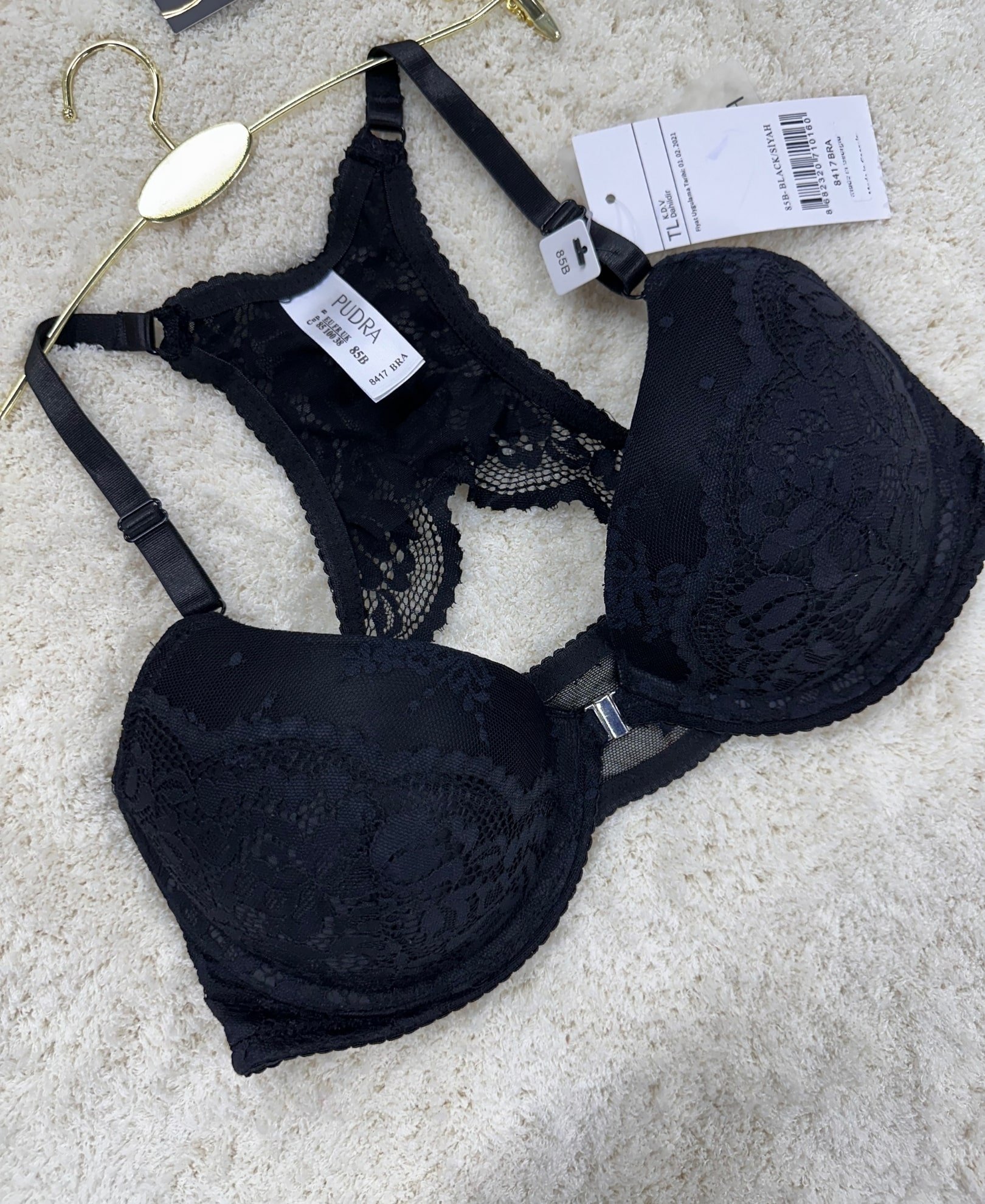 Pudra Önden Klipsli Güpür Dantelli Halter Kesim Yarı-Destekli Sütyen Siyah - 85B