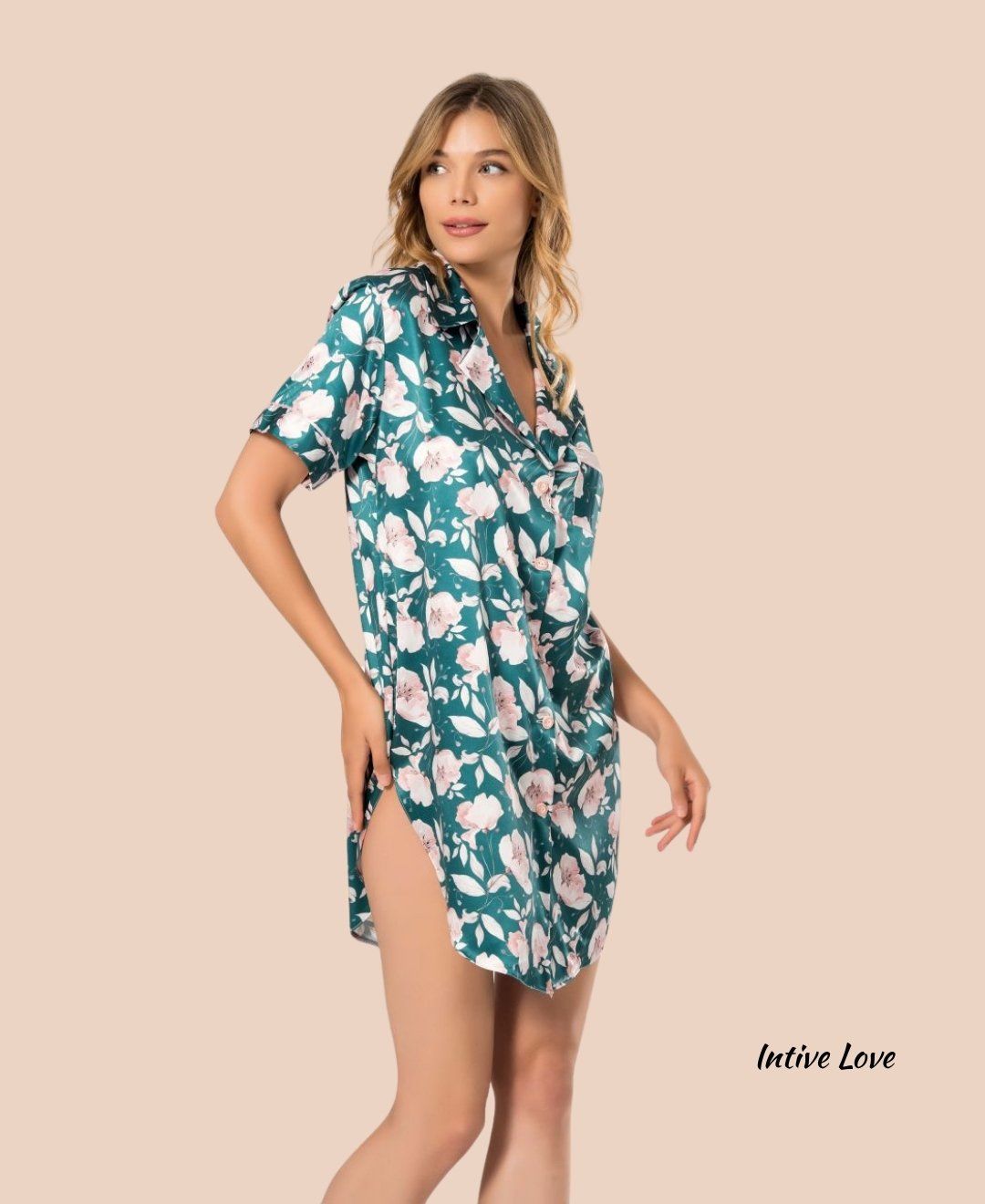 Moongirl Petrol Mavisi Pudra Çiçek Desen Baskılı Gömlek Yaka Kesim Kısa Kollu Yandan Saten Gecelik Çok Renkli - XL