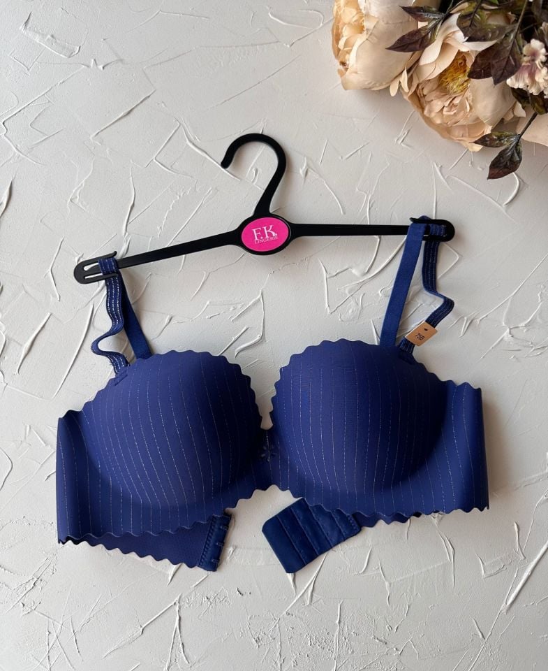 Jennie İthal Lazer Kesim Dikişsiz Parlak İpli El Kaplı Push-up Sütyen -FK1204 Lacivert - 80B