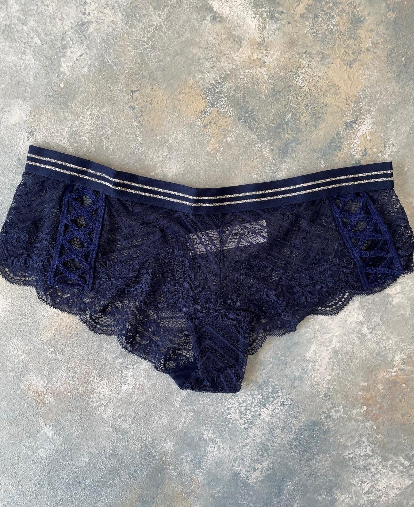 Lucia Kadın Dantel Detaylı Transparan Seksi Tanga Lacivert - S/M