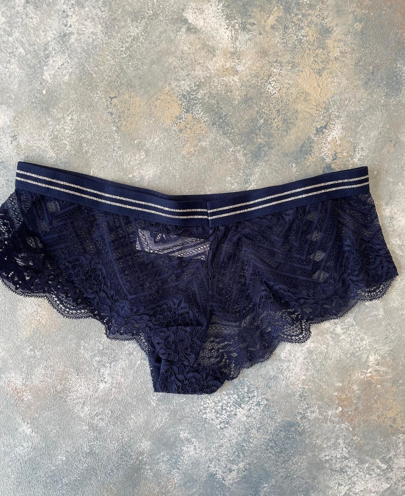 Lucia Kadın Dantel Detaylı Transparan Seksi Tanga Lacivert - S/M