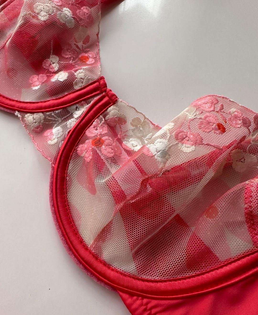 Daniela Nar Çiçeği Renginde Beyaz/Pembe Çiçekli Balenli Jartiyer Takım (Sınırlı Sayıda) Nar Çiçeği - 80B