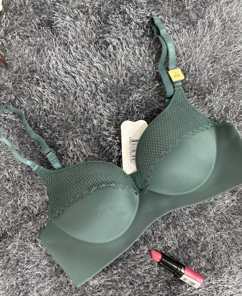 Günlük Kullanım Lazer Kesim Push-up Destekli Yumuşak Sütyen (Ekru, Pudra, Siyah, Yeşil) Siyah - 85B