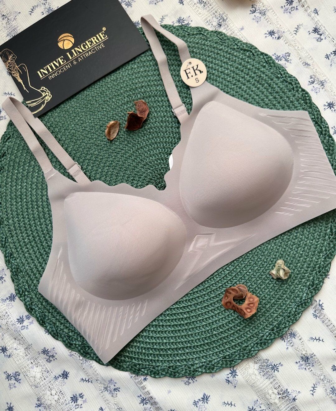Layla İthal Buz İpek (İce-Silk) Ultra İnce Rahat Nefes Alır Görünmez Lazer Dikişsiz Sütyen Bej - S