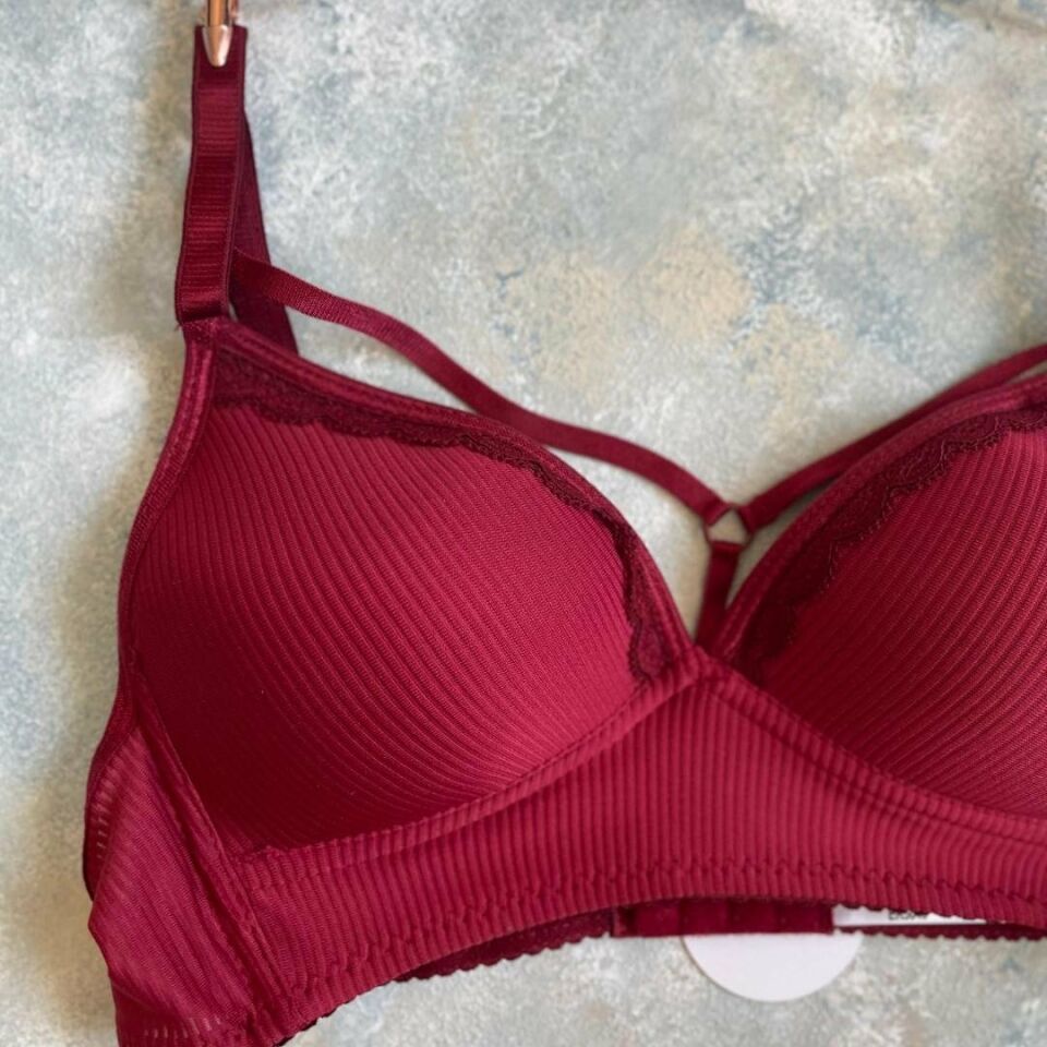Belle Kadın Balensiz Günlük Kullanım Push-up Özellikli Sütyen Bordo - 90B