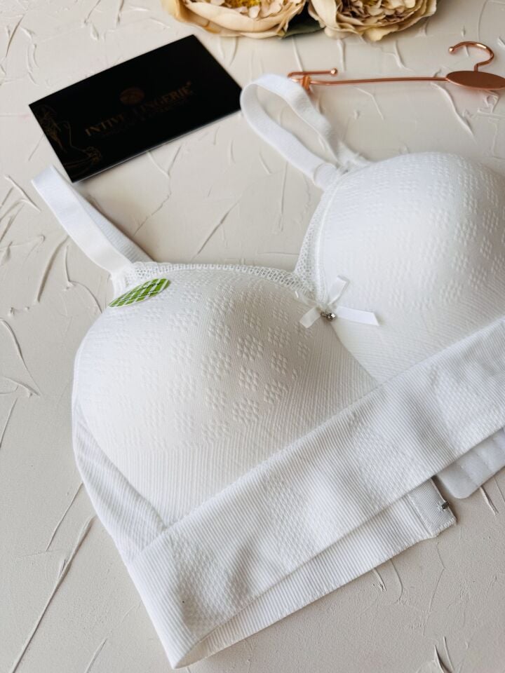 Celine C Cup Bambu Hisli Ultra Rahat Polamid Kumaştan Dokulu Dantel Detaylı Balensiz Desteksiz Sütyen