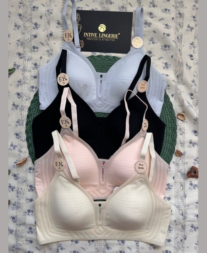 Raye İthal Buz İpek (İce-Silk) Ultra İnce Rahat Nefes Alır Dekolteli Görünmez Lazer Dikişsiz Sütyen Buz Mavisi - XL