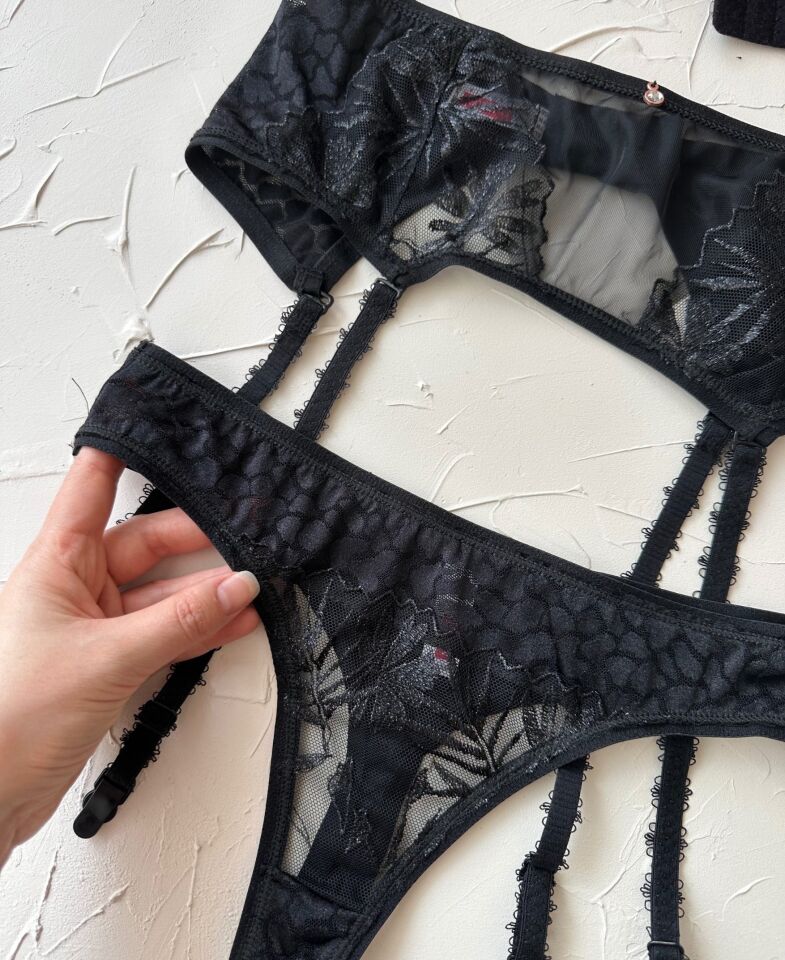 Le Jardin Isabelle Tül Brodeli Silikonlu Push-up Sütyen Jartiyer Takım-5000 Siyah - 85