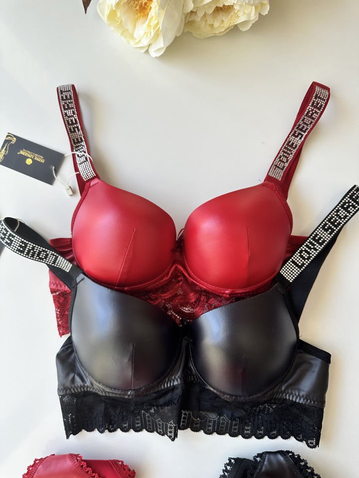 Lateks Deri Askıları Taşlı Push-up Sütyen Takım