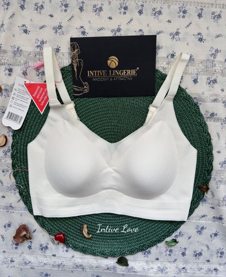 Intive PureForm Balensiz Dikişsiz Kopçasız Dokulu Seamless Bralet Sütyen (5 Renk)