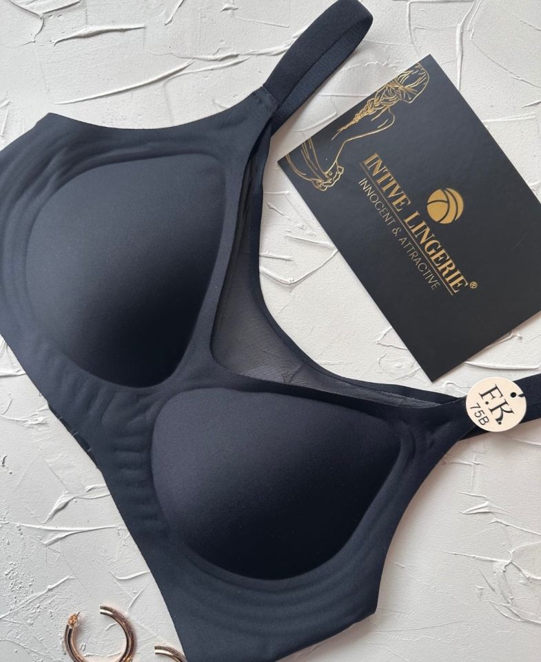 Audrey Önü Esnek File Detaylı Hafif Destekli Balensiz Dikişsiz İz Belli Etmez Kopçalı Sütyen Siyah - 85B