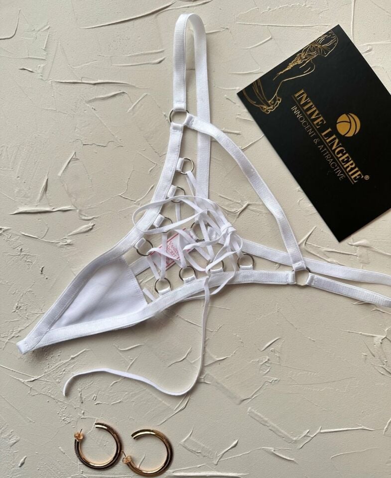 Amelie Önü Açık Bağlama Detaylı Kaliteli Fantasy G-String (Kırmızı-Beyaz-Siyah) Beyaz - Standart