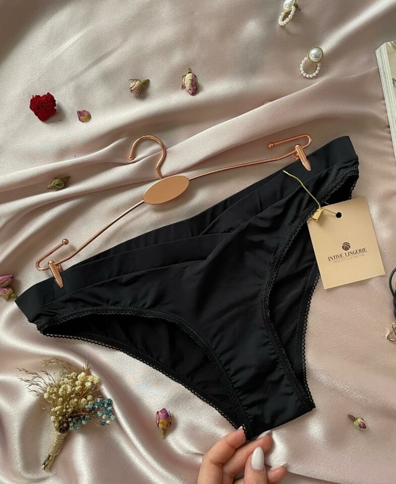 Kadın Rahat Kumaş Önü V Detaylı Günlük Kullanım Mikro Saten Slip- Natalia Siyah - XL