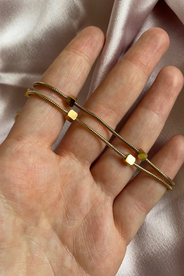 Kadın 316L Çelik Top Detaylı Bileklik (Kararma Yapmaz- İstediğin Yerde Kullan!)