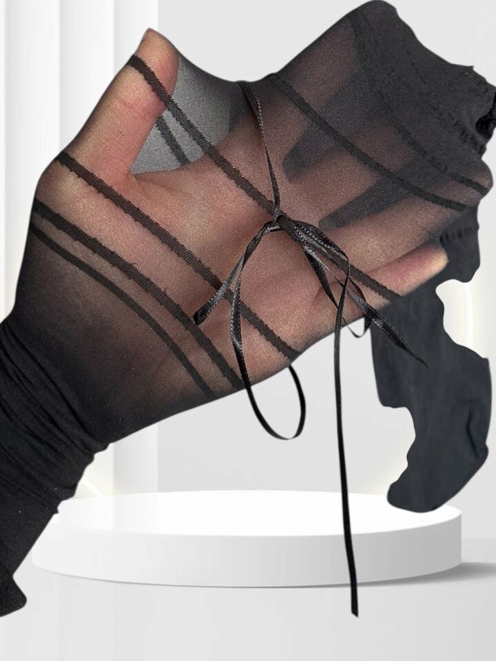 Estel Alt Bacağı Çizgili ve Kutdele Detaylı Şık Modern Külotlu Çorap Siyah - S