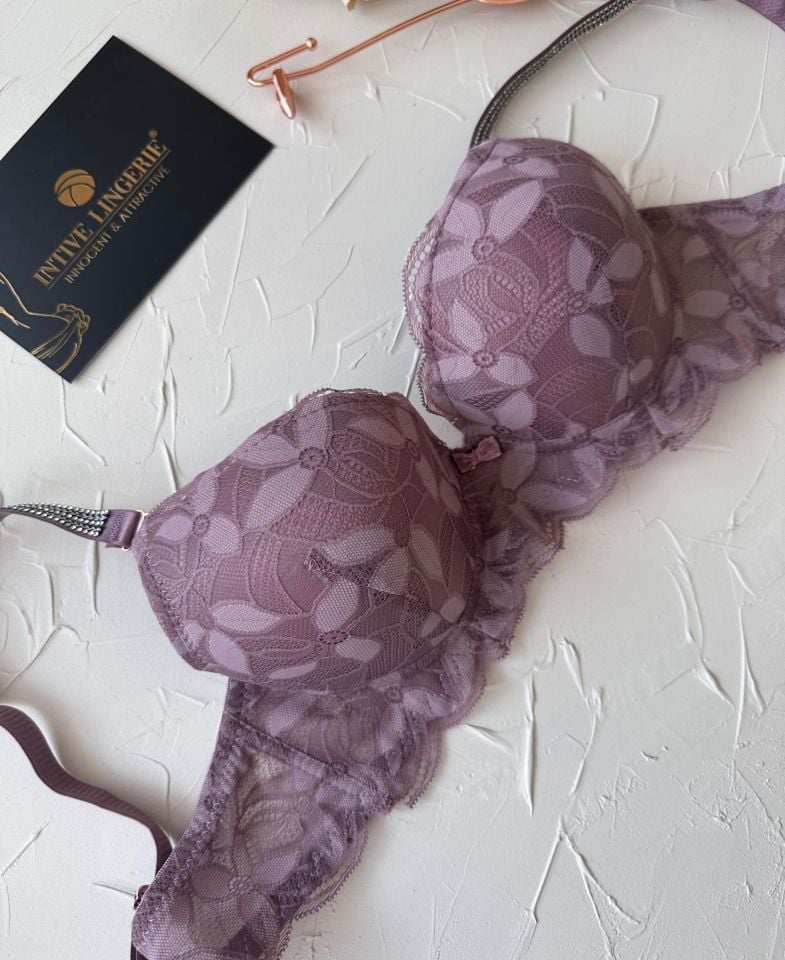 Jasmine Askıları Parlak Taşlı Hafif Destekli Dantelli Soft Cup İthal Sütyen (B-C Cup) Mor - 85