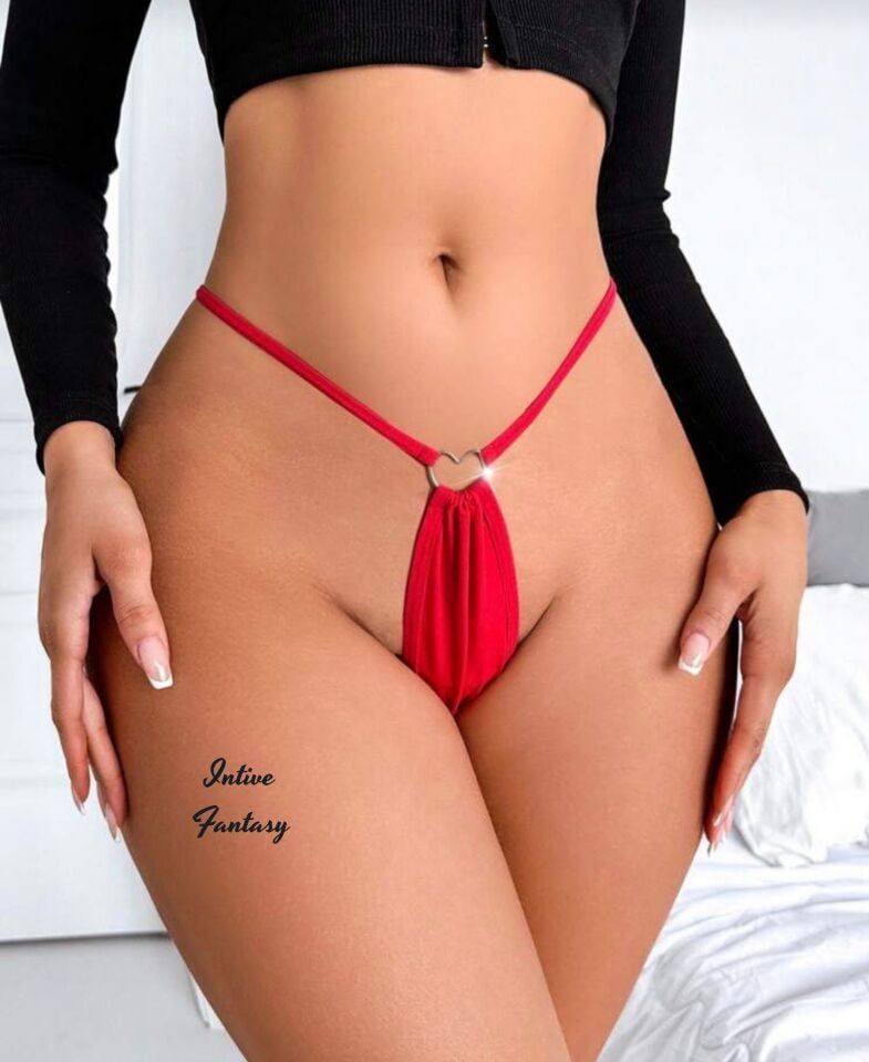 Intive Fantasy Önü Kalp Aksesuarlı Özel Bölgesi Dekolteli Yanları İnce Arkası String Kesim Külot Intive Fantasy Önü Kalp Aksesuarlı Özel Bölgesi Dekolteli Yanları İnce Arkası String Kesim Külot