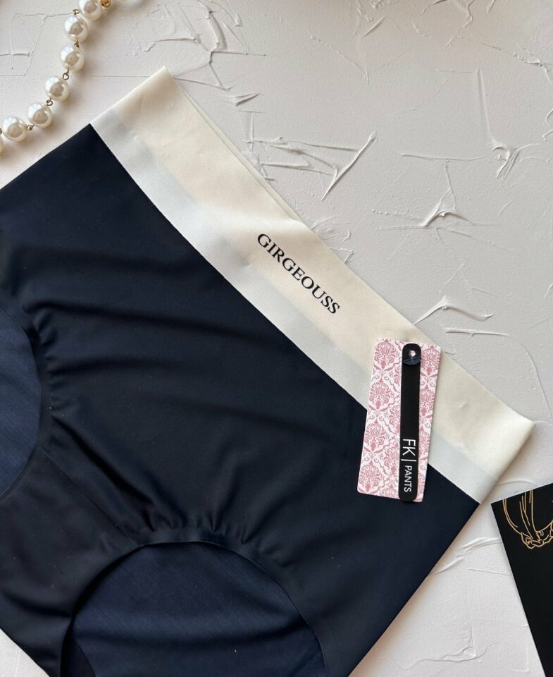 Alina Dikişsiz İz Yapmaz Yüksek Bel Üstün Kalite Beli Yazılı Hafif Slip Siyah - L