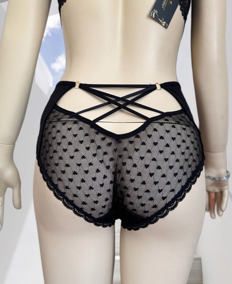 Pointy Love Kalpli Transparan Kumaş Arkası Dekolte Şeritli Yüksek Bel Slip