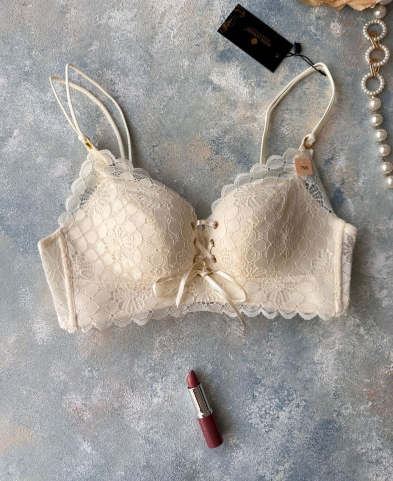 İthal Çiçek Desenli Önü Bağlamalı Balensiz Hafif Destekli Sütyen - 1206