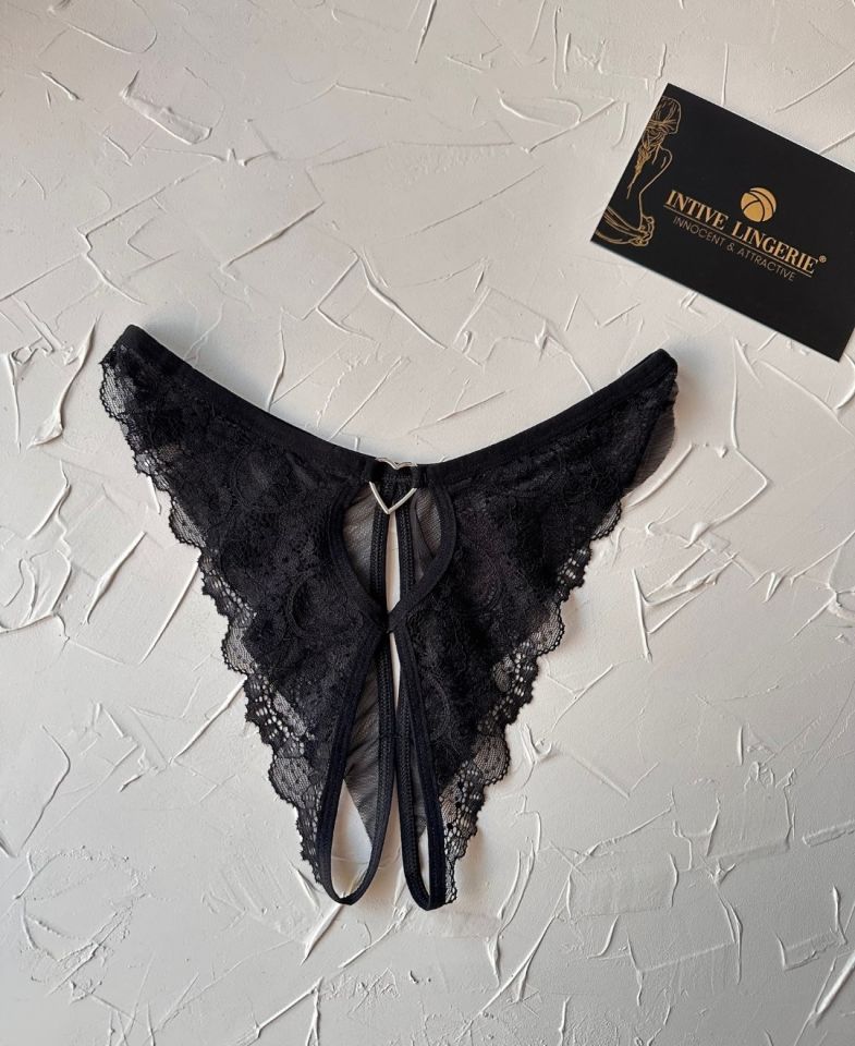 Lisa Dantelli Özel Bölgesi Açık Arkası Tül ve Açık Fantezi String (Limited)
