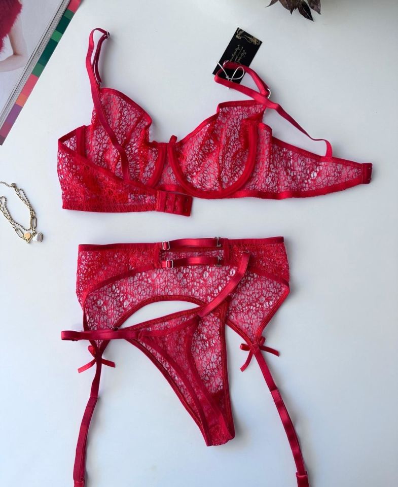 Larisa Transparan Balenli Ayarlanabilir Kırmızı Jartiyer Takım (Intive Limited)