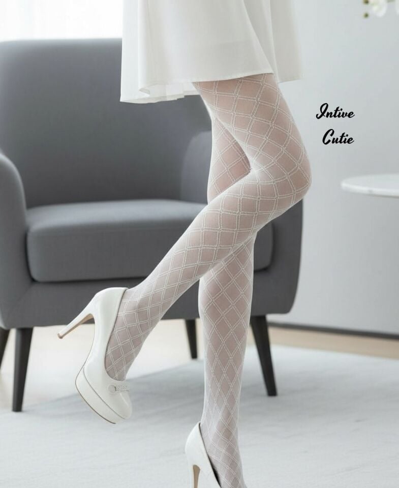 Intive Cutie Star Küçük Baklava Desenli 60 Den Esnek Modern Külotlu Çorap (Kombinlerini Hareketledir!) Intive Cutie Star Küçük Baklava Desenli Esnek Modern Külotlu Çorap (Kombinlerini Hareketledir!)