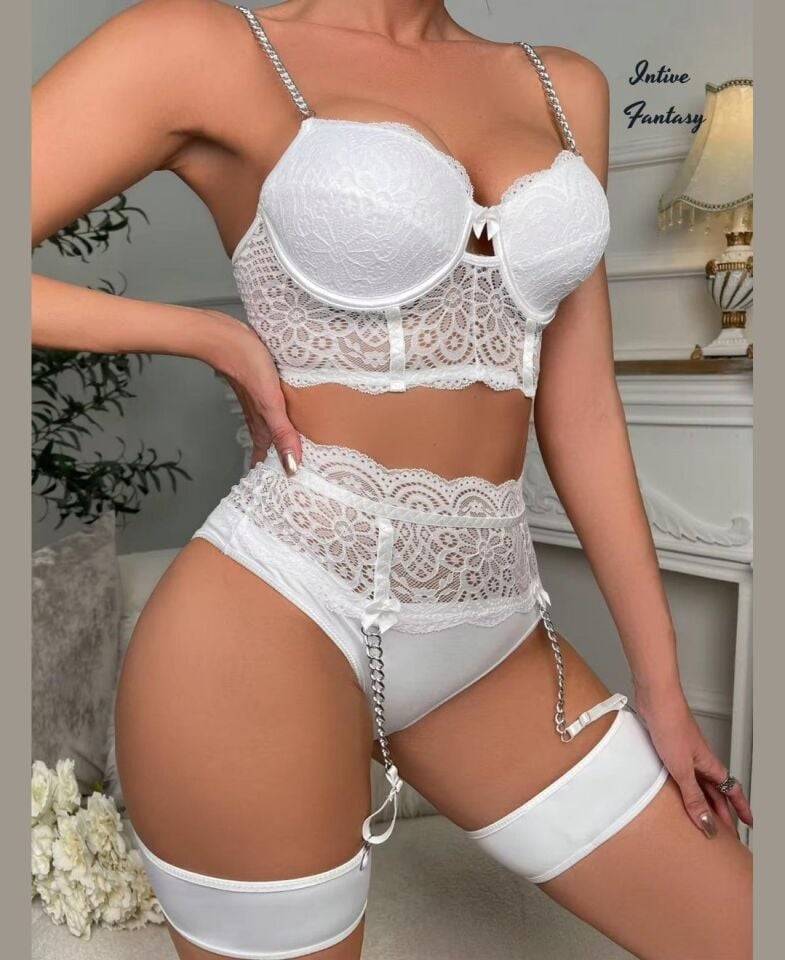 Isabella Dantelli Zincir Jartiyerli Kaplı Sütyenli Jartiyerli Tangalı Bacak Akseasuarlı Jartiyer Takım Isabella Dantelli Zincir Jartiyerli Kaplı Sütyenli Jartiyerli Tangalı Bacak Akseasuarlı Jartiyer Takım