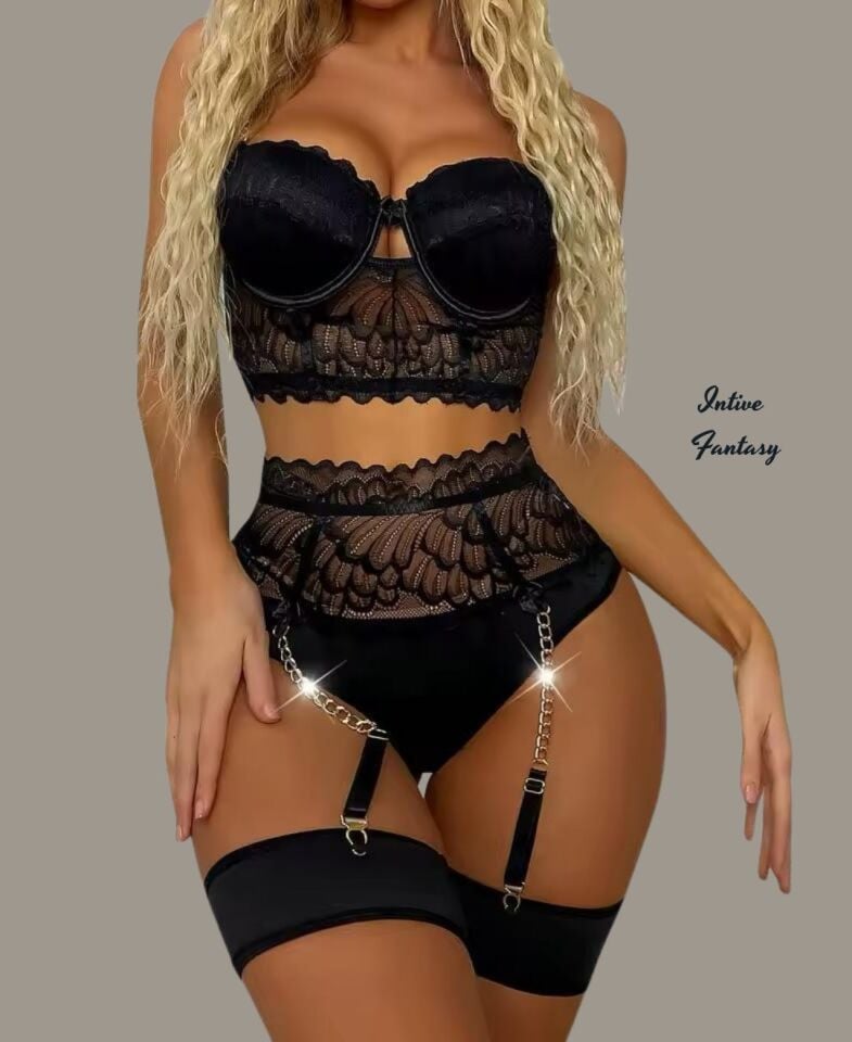 Isabella Dantelli Zincir Jartiyerli Kaplı Sütyenli Jartiyerli Tangalı Bacak Akseasuarlı Jartiyer Takım Isabella Dantelli Zincir Jartiyerli Kaplı Sütyenli Jartiyerli Tangalı Bacak Akseasuarlı Jartiyer Takım