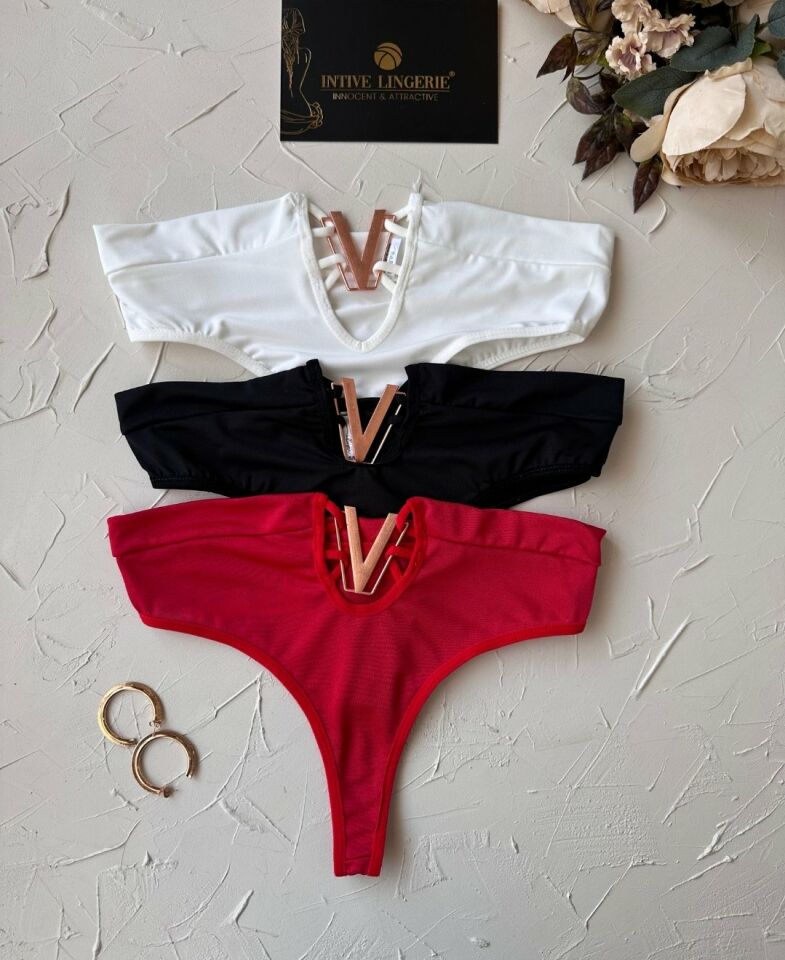 Passione Önü V Aksesuarlı Cut-Out Detaylı Esnek Tanga (Beyaz/Kırmızı/Siyah) Beyaz - S/M