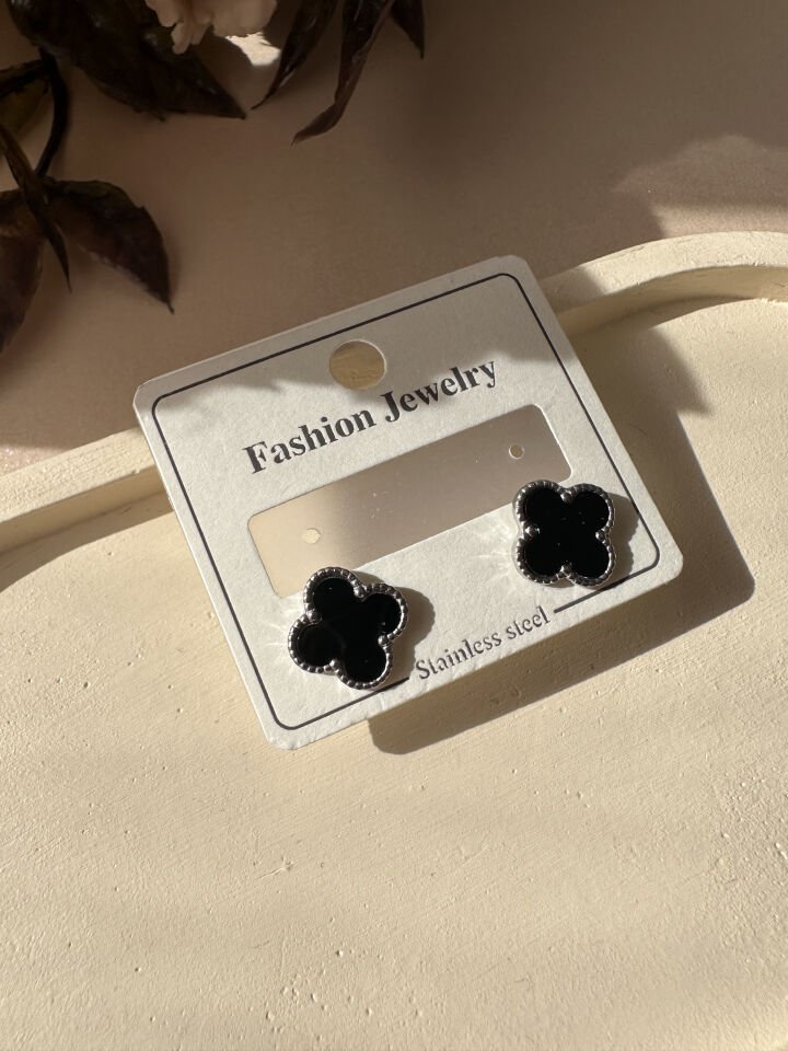 Van Cleef Model Çelik Siyah Taşlı Yonca Küpe