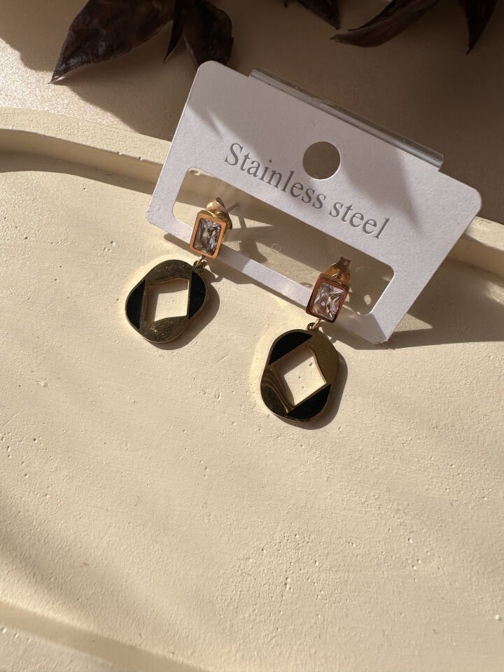 Baget Taşlı Dikdörtgen Çelik Minimal Küpe