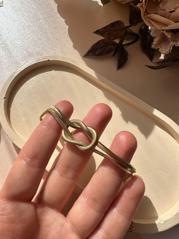 Kadın Ortası Burgu Detaylı Çift İtalyan Zincir Şık Çelik Bileklik